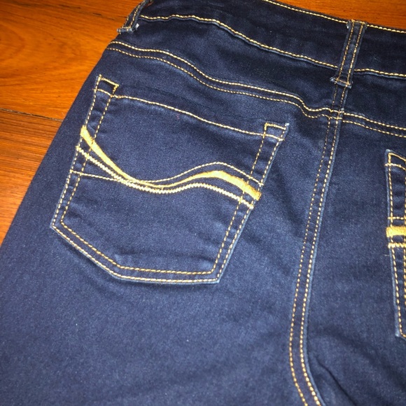 Denim capris - Picture 4 of 4